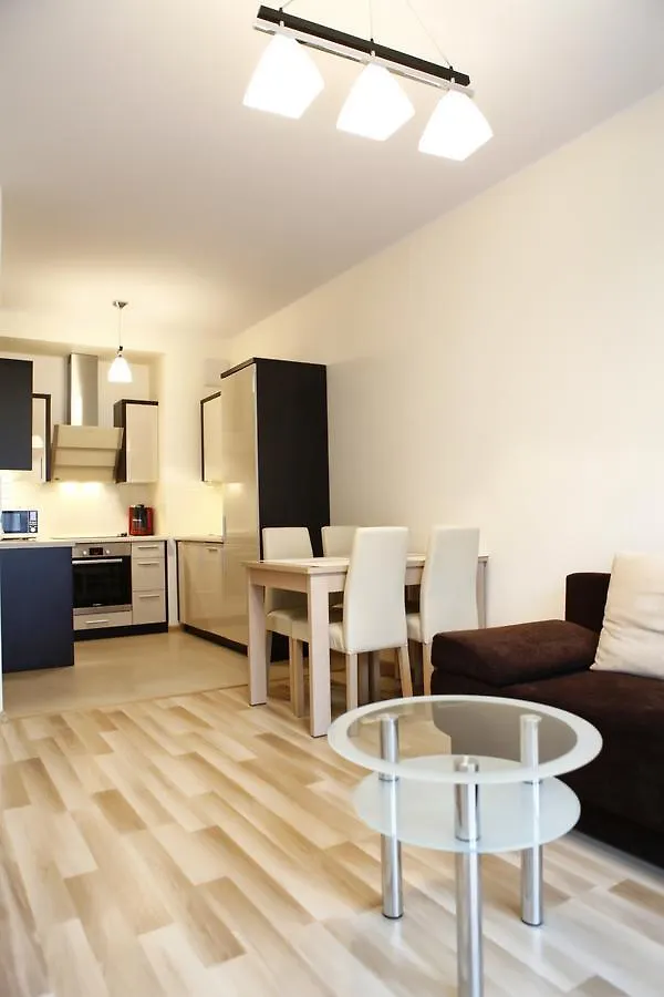 Apartment Sopockie Apartamenty - Metro Poland